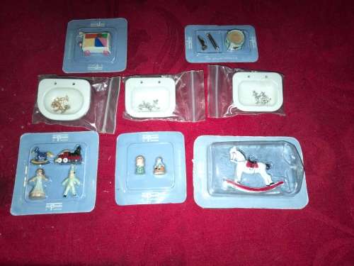 Dolhouse .parts, furniture